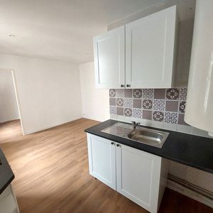 Location Appartement 2 pièces 25m² - Photo 2