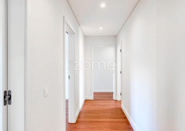 Apartamento T4 em Porto