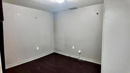 For Lease - 5292 Longhouse Crescent Unit# Basement, Mississauga, Ontario - Photo 2