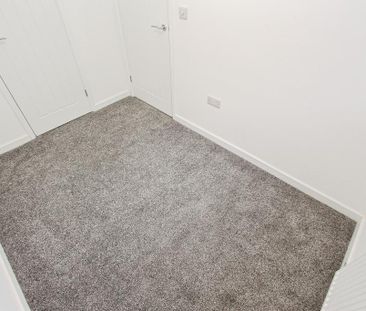 4 bedroom terraced house to rent - Photo 4