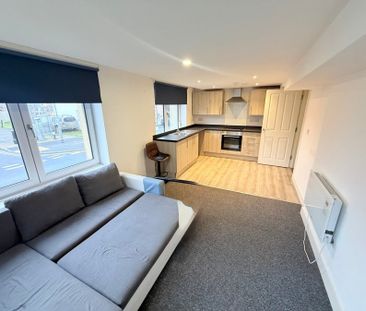 Newton Road, Yeovil, Somerset - Photo 4