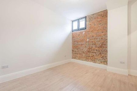 Chesham, Buckinghamshire, HP5 - Photo 2