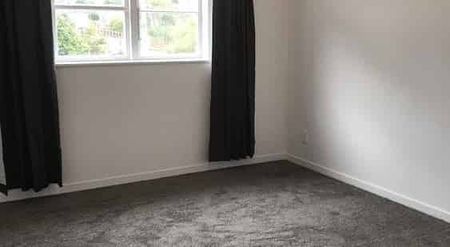 Hataitai Road 3 bedroom flat - Photo 2