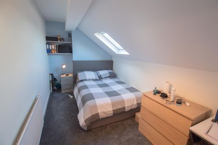 5 bedroom terraced house to rent - Photo 5