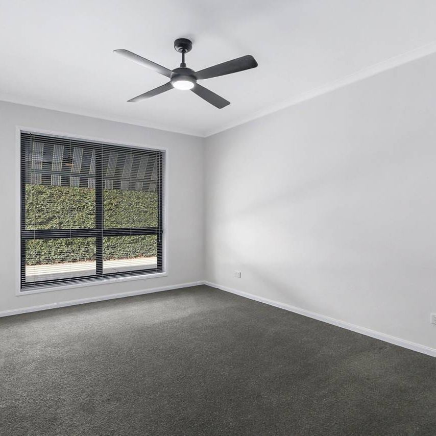 6 MONTH LEASE ONLY! - Photo 1