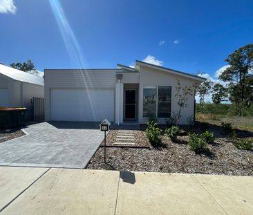 FOUR BEDROOM HOME - AVAILABLE NOW! - Photo 6