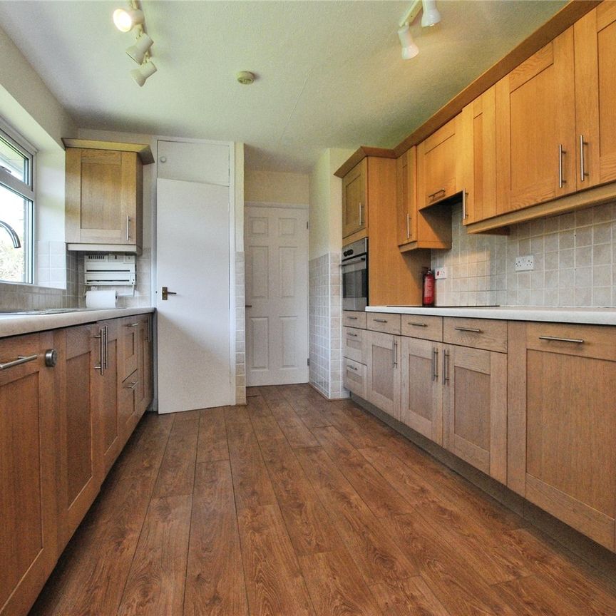 3 bedroom bungalow to rent - Photo 1