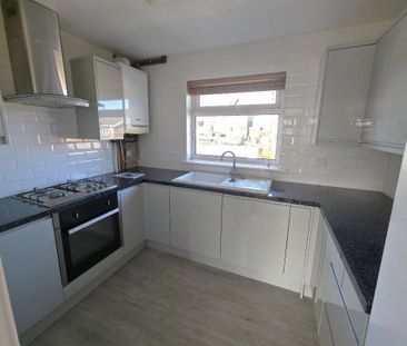 Townsend Square, Sunderland - Photo 4