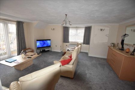 2 bedroom apartment to rent - Photo 5