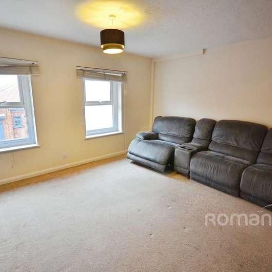 High Street, Burnham, Slough, SL1 - Photo 1