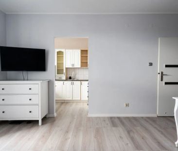 Wynajmę kawalerkę z oddzielną kuchnią, balkonem. – zdjęcie 2