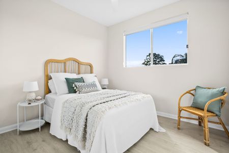 Stunning 3 Bedroom Hamptons Style Townhouse With Garage - Photo 5
