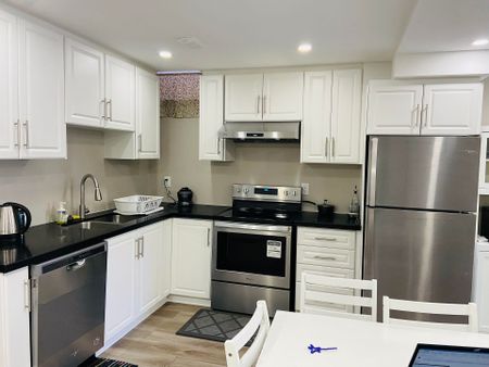 For Lease - 3158 Baytree Court Unit# Lower, Mississauga, Ontario - Photo 4