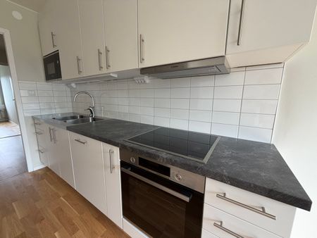 Spjutgatan 27- 3rok (lgh 0312) - Photo 2