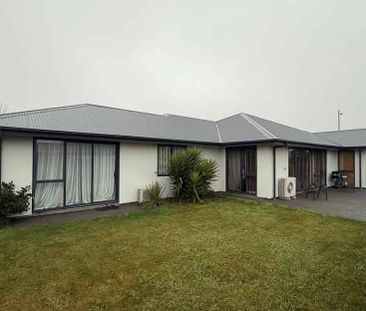 Four-Bedroom Family Home in Wigram - Photo 3