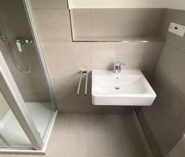 *** Attraktive 2-Zi.-Whg. mit Duschbad in Schlossparknähe! *** - Photo 3