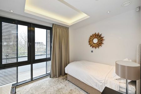 Searle House, Cecil Grove, NW8 - Photo 2