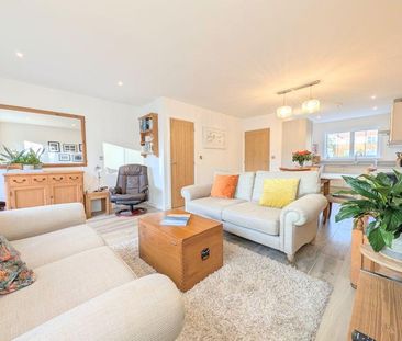 2 bedroom property to rent - Photo 1