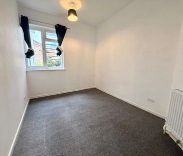 2 bedroom ground floor flat to rent - Photo 5