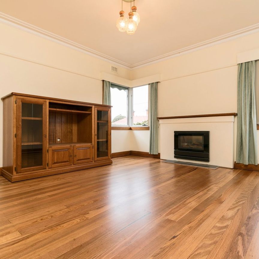 256 Tyler Street, Preston VIC 3072 - Photo 1