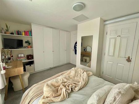 Robertson Road, Berkhamsted, HP4 - Photo 3