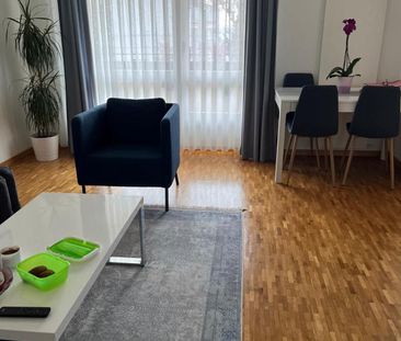 2-room apartment on the 2nd floor of a building in Lausanne - Photo 5