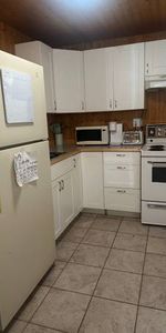 **One Bedroom, One Bathroom Suite Departure Bay Area** - Photo 3