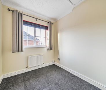 3 bedroom semi-detached house to rent - Photo 3