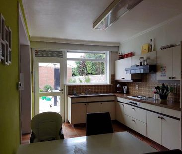 Wervik-Ruime halfopen woning met 4 slaapkamers, tuin+ garage - Photo 6