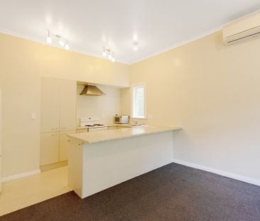 82 Glenmore Street, Kelburn - Photo 4