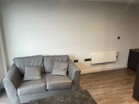 1 bedroom apartment to rent - Photo 2