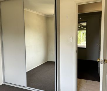 Raine & Horne are pleased to present this large 4 bedroom Family Home - Photo 4