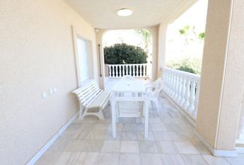 Villa de Lujo en Primera Línea de Playa en Cala Capitán