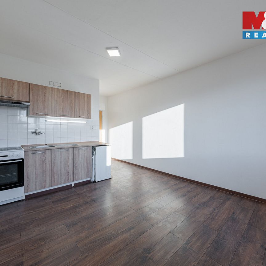 Pronájem bytu 1+kk 20 m² - Photo 1