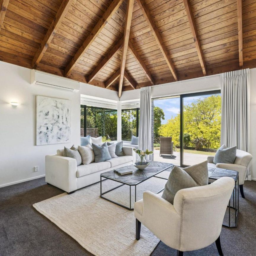 North Facing Family Home with Stunning Views - Photo 1