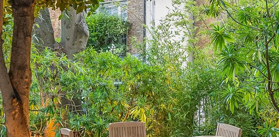 Fourth-Floor Studio Apartment – Hill Street, Mayfair, W1J 5LZ - Photo 2