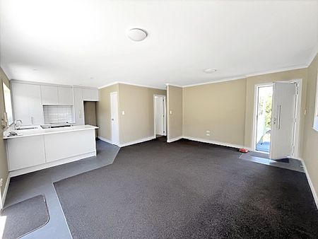 COMPACT AND NEAT AS A PIN-TWO BEDROOMS-STANMORE BAY! - Photo 2