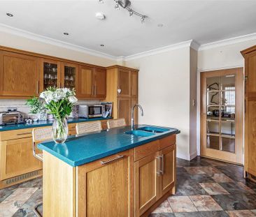 3 bedroom detached bungalow to rent - Photo 6