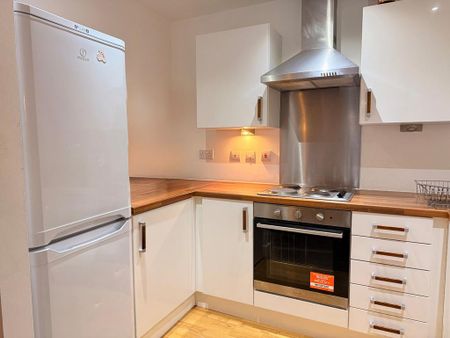 1 bedroom flat to rent - Photo 4