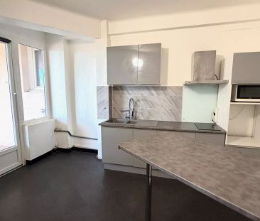 Grand studio avec terrasse - Photo 1