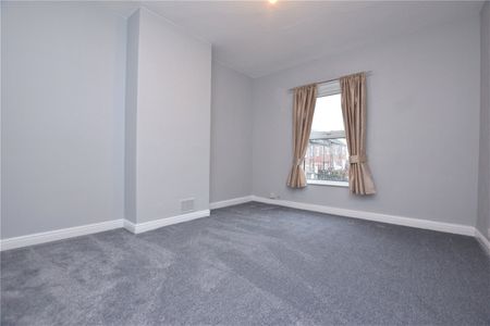 17, Nancroft Mount, Leeds, West Yorkshire, LS12 2DF - Photo 3