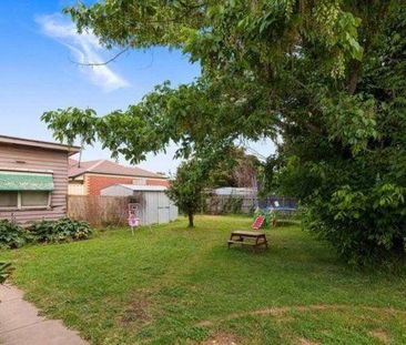 23 Wattle Avenue, Werribee - Charming Family Home in a Convenient W... - Photo 5