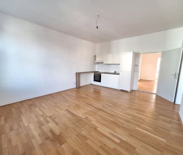 360° Tour / Großzügige, moderne 3-Zimmer-Altbauwohnung in guter, ze... - Photo 1