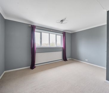 4 bedroom detached house to rent - Photo 4