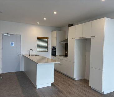 Apartment living at its best - Photo 3