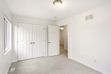 For Lease - 511 Parade Drive, Stittsville - Munster - Richmond, Ontario - Photo 5
