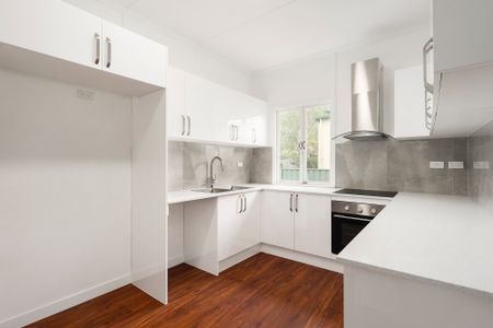 32 Stephenson Street, Sadliers Crossing QLD 4305 - House For Rent | Domain - Photo 4