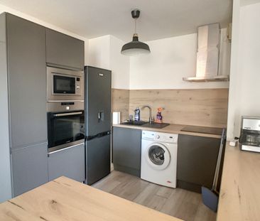 LOCATION - T2 meublé et équipé - Balcon - Parking - 620€ - Photo 5