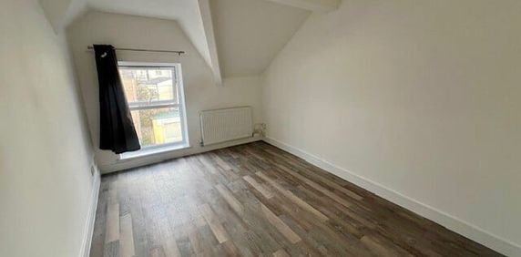 Tudor Street - Photo 2