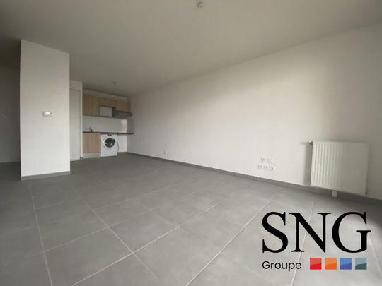 T2 AVEC BALCON ET PARKING - Photo 1